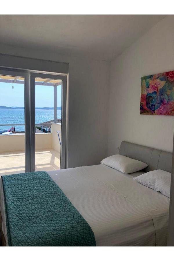 Beach Front Paradise Apartment Sukošan Esterno foto
