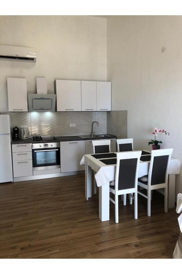 Beach Front Paradise Apartment Sukošan Esterno foto